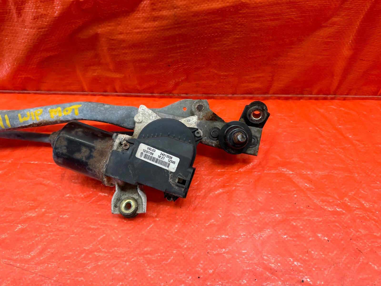96 00 HONDA CIVIC   WINDSHIELD WIPER MOTOR AND WIPER LINKAGE COMBO   OEM #1913