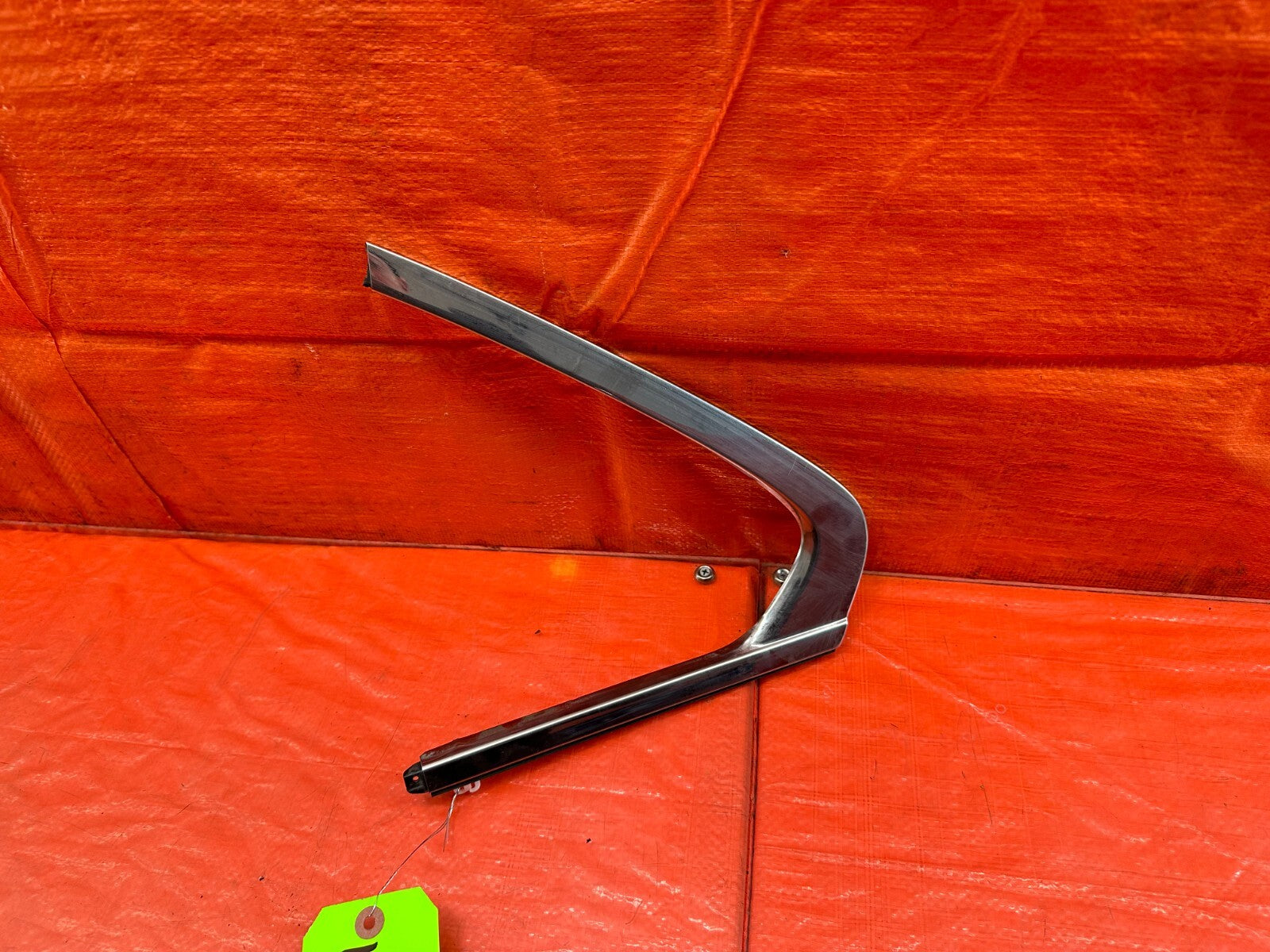 09 14 ACURA TSX   DRIVER LEFT REAR VENT GLASS TRIM   OEM FACTORY #2333