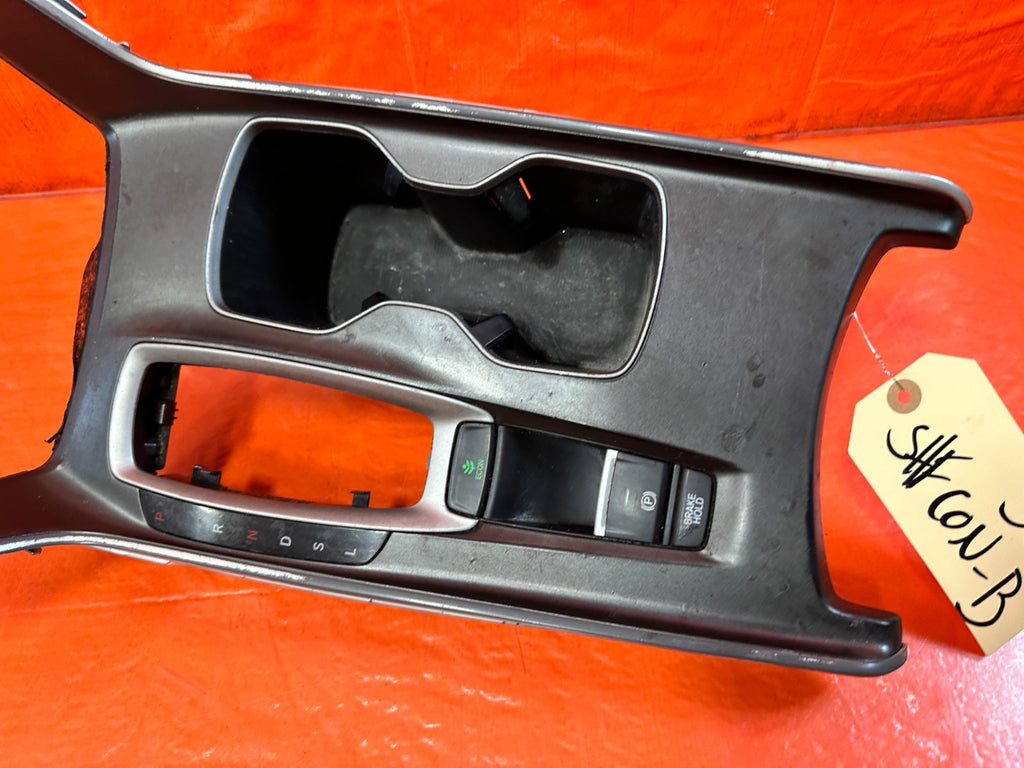 18 22 HONDA ACCORD 1.5L   CUP HOLDER CENTER SHIFTER CONSOLE   OEM FACTORY OE 3247
