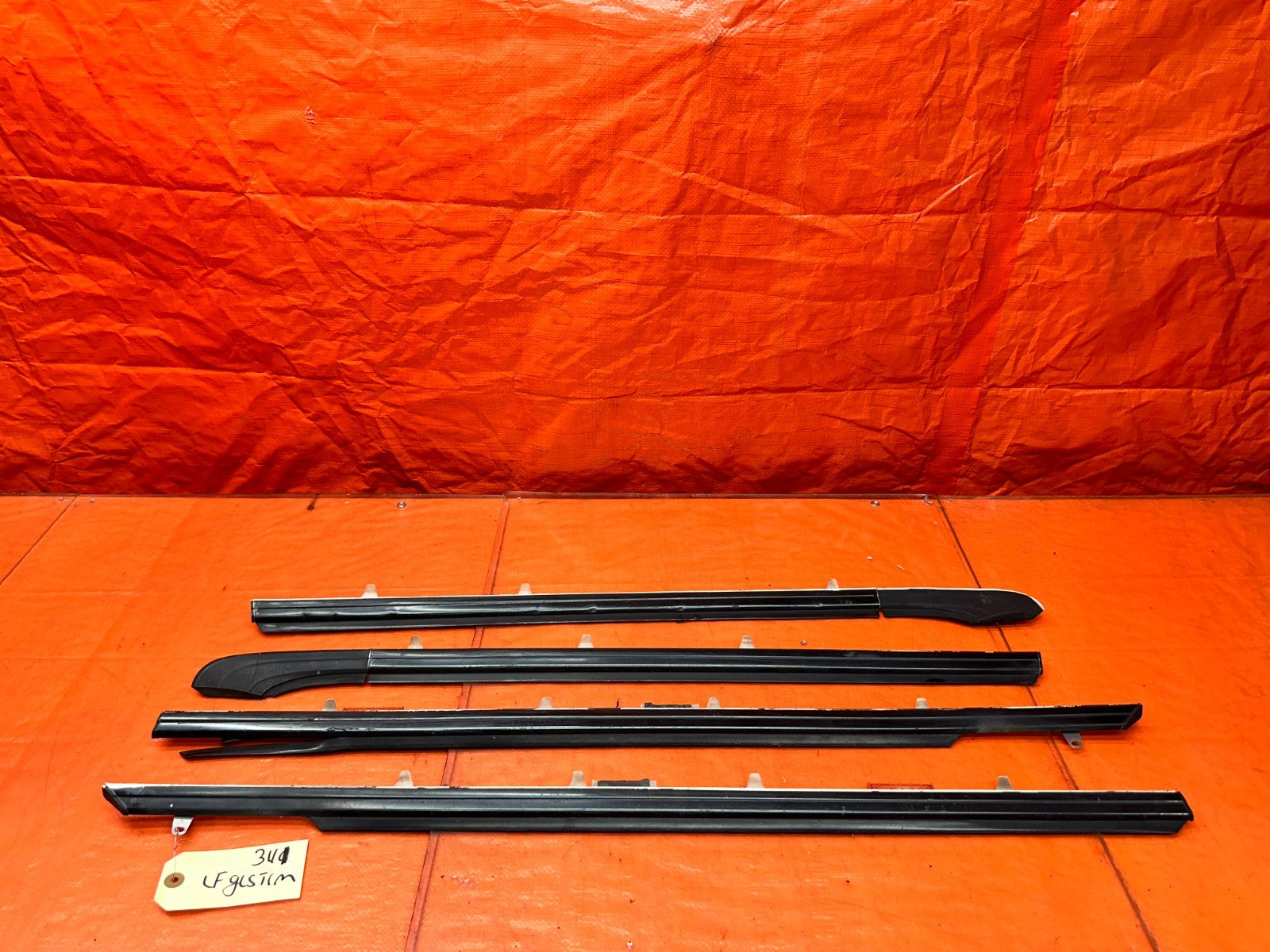 94-01 ACURA INTEGRA 4D 1.8L DOOR WINDOW GLASS TRIM DRIP RETAINER SET OF 4 #3410