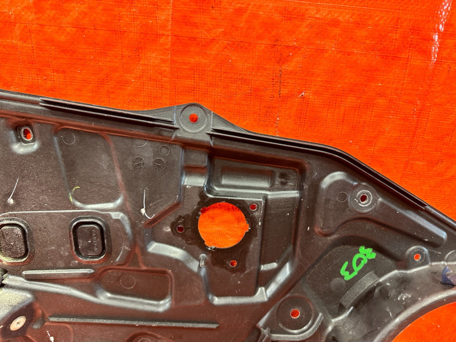 04 11 MAZDA RX8 RX 8   LEFT DOOR INSERT CARRIER HOUSING   OEM FACTORY #3033