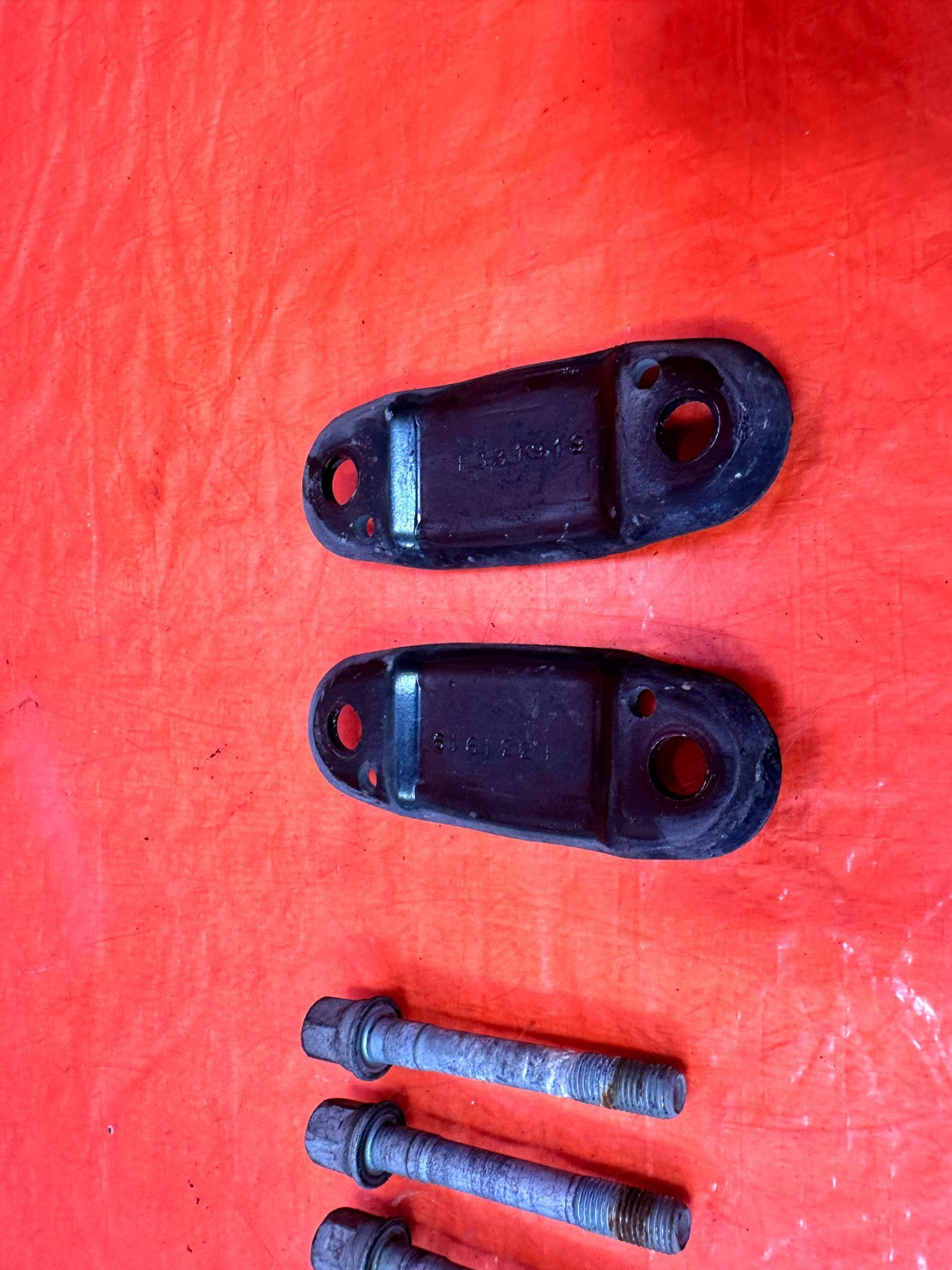 18 22 HONDA ACCORD 1.5L LEFT & RIGHT FRONT SWAY BAR BRACKETS W/ BUSHING OEM 3245