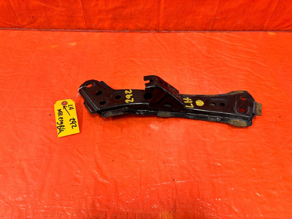 13 20 SUBARU BRZ   DRIVER LEFT SUBFRAME SWAY BAR BRACKET OEM FACTORY #2920