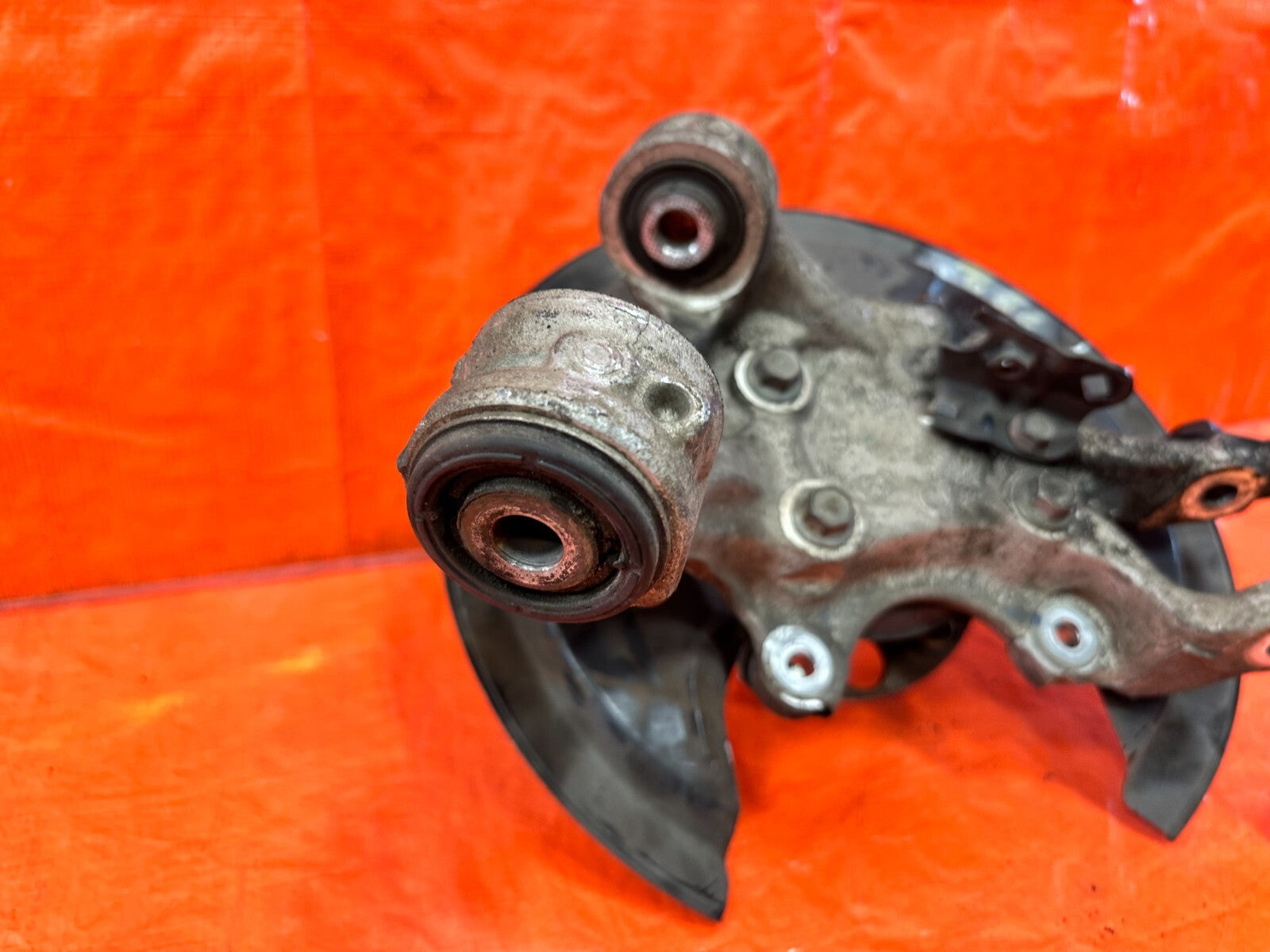 06 11 HONDA CIVIC SI   PASSENGER RIGHT REAR   SPINDLE KNUCKLE HUB   OEM #2863