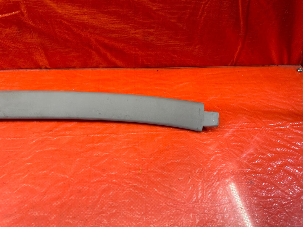 96 00 HONDA CIVIC COUPE   REAR HEADLINER TRIM COVER STRIP PLASTIC   OEM #2023