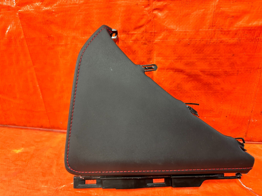 17 20 SUBARU BRZ   RIGHT   ARM REST CENTER SHIFTER CONSOLE   KNEE TRIM 2921