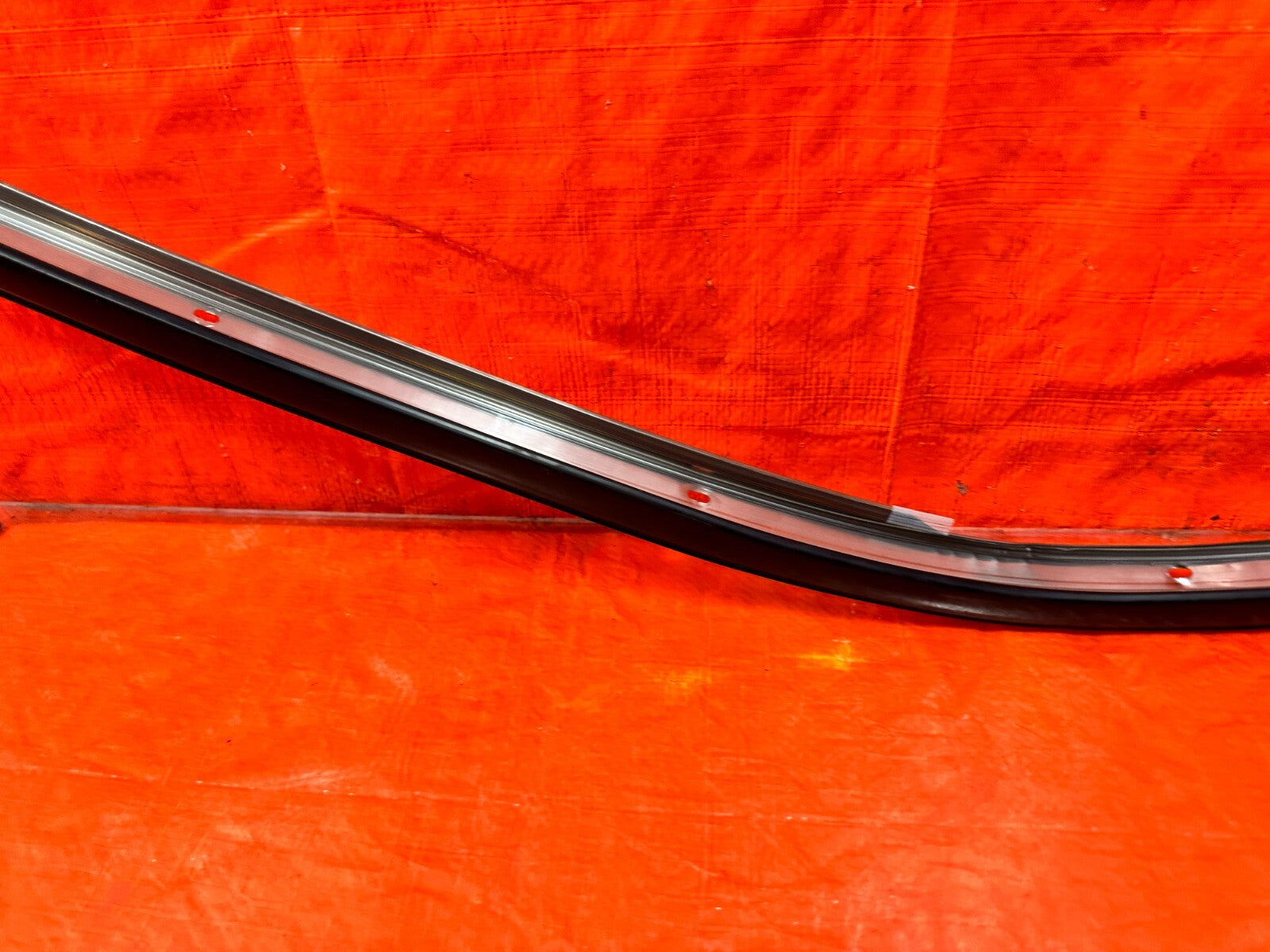 13 20 SUBARU BRZ   PASSENGER RIGHT UPPER A PILLAR WEATHER STRIP BRACKET OEM #2924