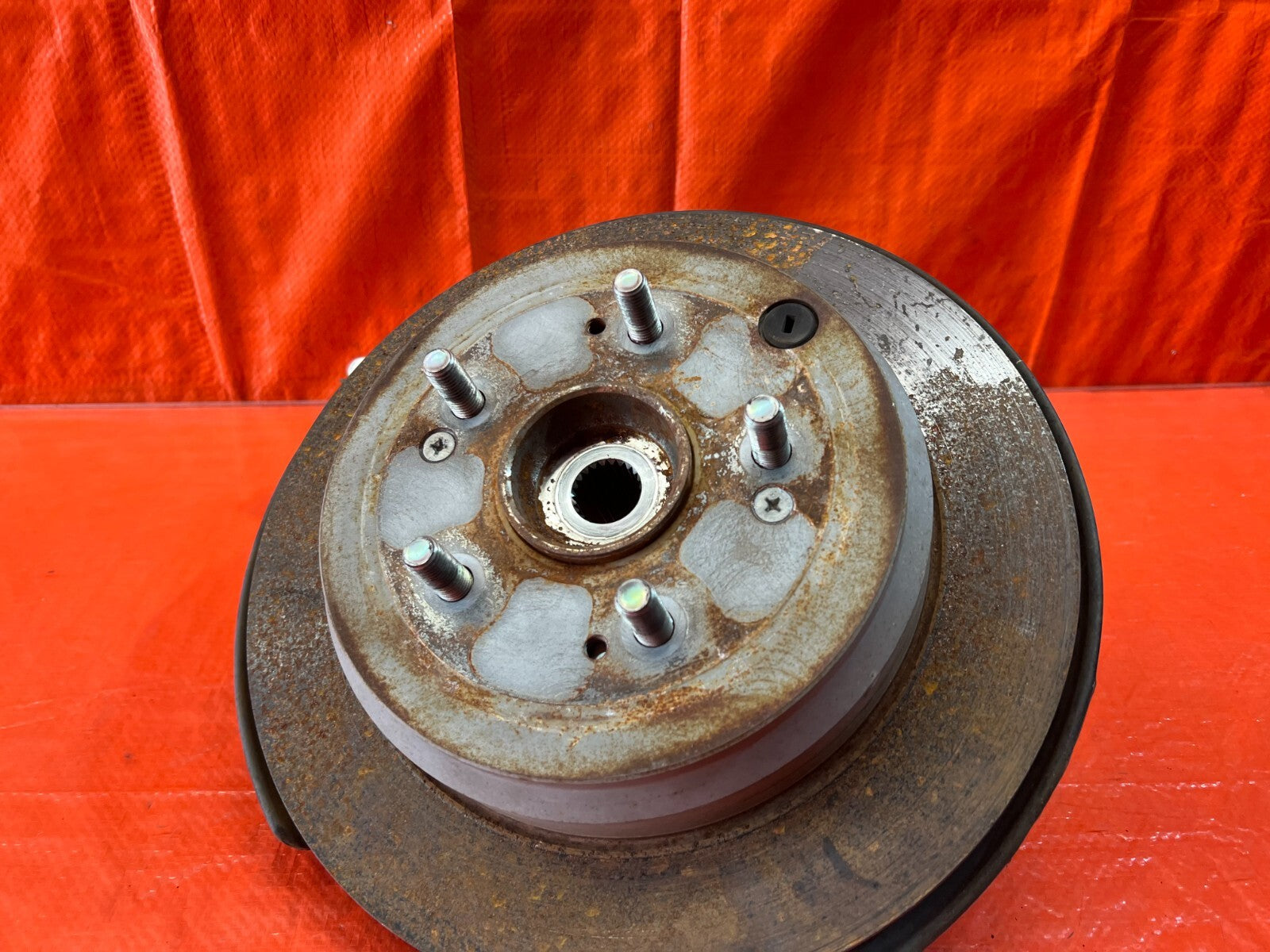 13 18 ACURA RDX BASE AWD   DRIVER LEFT REAR   SPINDLE KNUCKLE HUB   OEM #1534