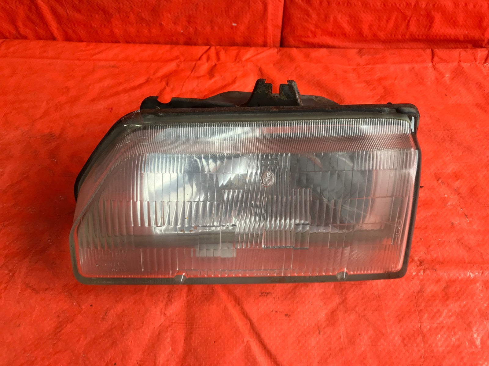OEM 1986 86 HONDA CIVIC DRIVER LEFT HEADLIGHT 001 42764