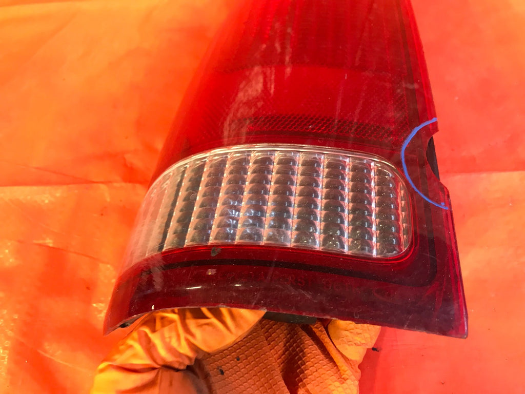 OEM 2000 00 FORD F 150 F150 DRIVER LEFT TAIL LIGHT LAMP L LH2