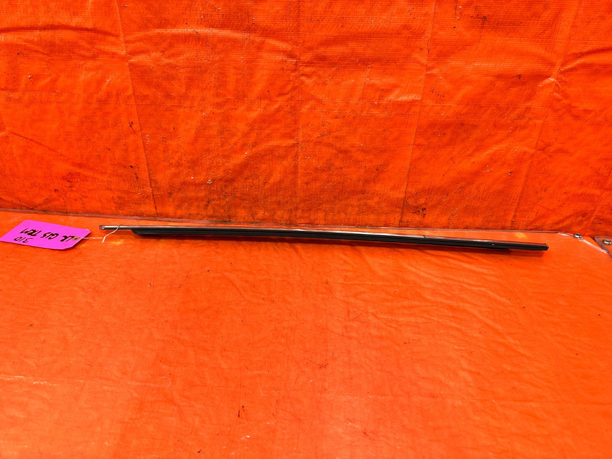 09-15 INFINITI G37 CONVERTIBLE - LEFT REAR EXTERIOR WINDOW GLASS TRIM - OEM 3102