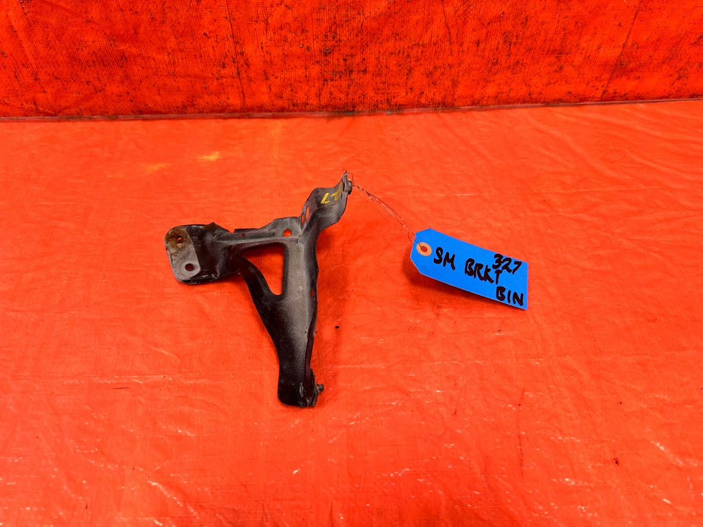92 95 HONDA CIVIC   2D COUPE   DRIVER LEFT FENDER BRACKET   OEM #3270