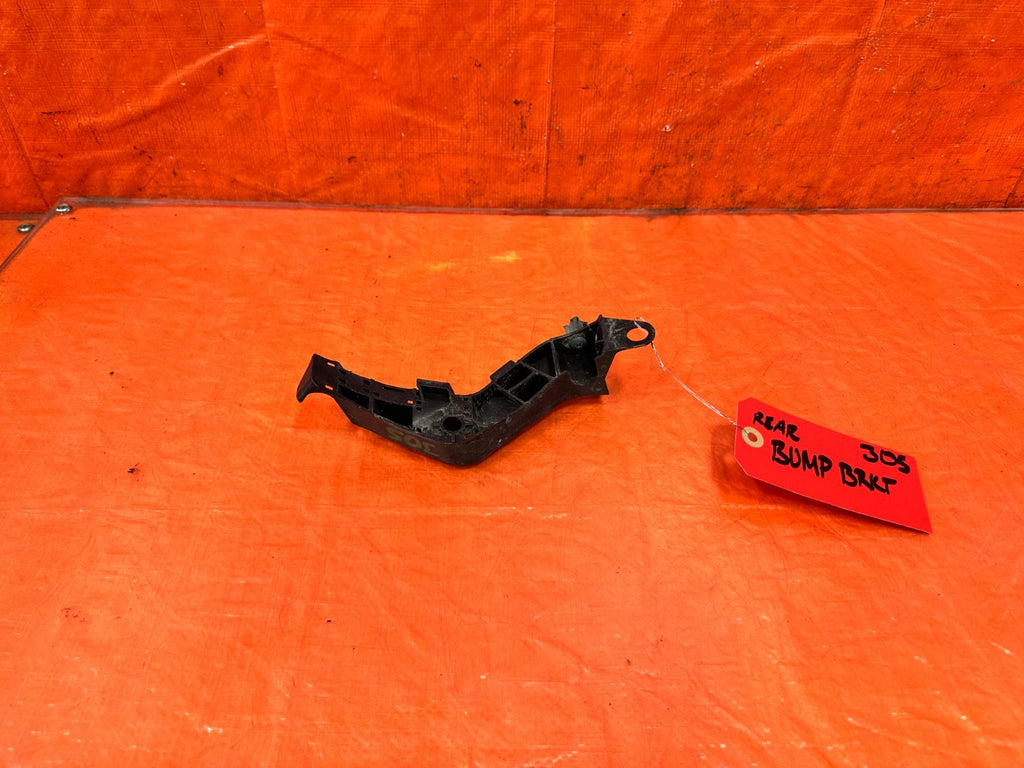 09 14 ACURA TSX   PASSENGER RIGHT TAIL LIGHT BRACKET   OEM #3051