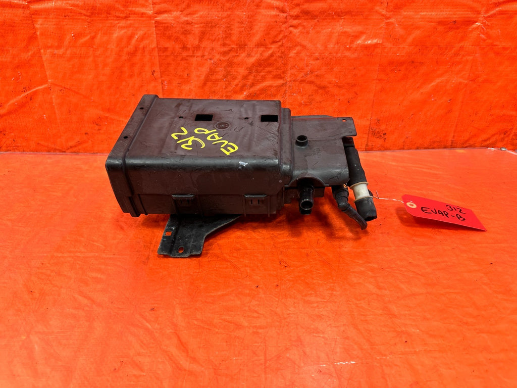 04 08 ACURA TSX   FUEL VAPOR CHARCOAL EVAP TANK CANISTER   OEM FACTORY #3121
