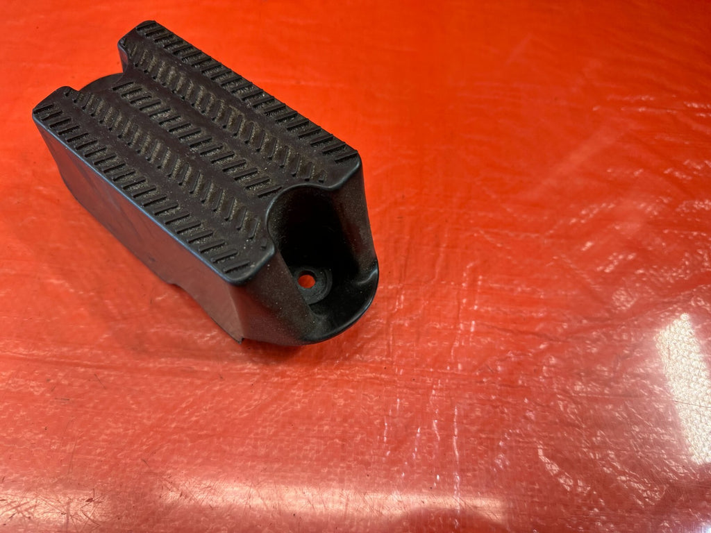 94 01 ACURA INTEGRA   FOOT REST / DEAD PEDAL ASSEMBLY   OEM FACTORY #2281