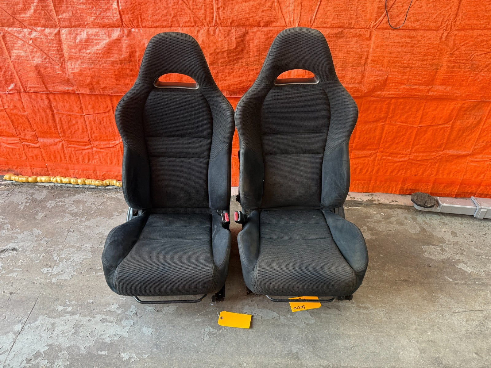 02 06 ACURA RSX   BLACK SUEDE FRONT CLOTH SEATS   LEFT AND RIGHT OEM FACOTRY OE0