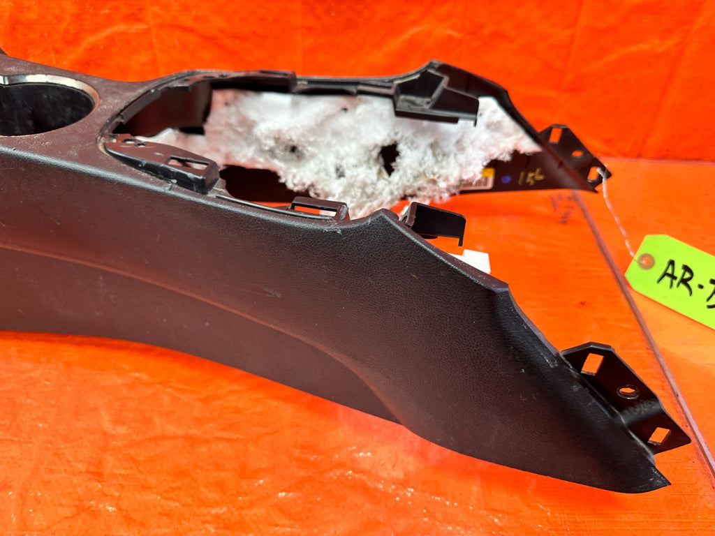 13 16 HYUNDAI GENESIS COUPE   ARM REST / CENTER CONSOLE STORAGE   OEM #2992