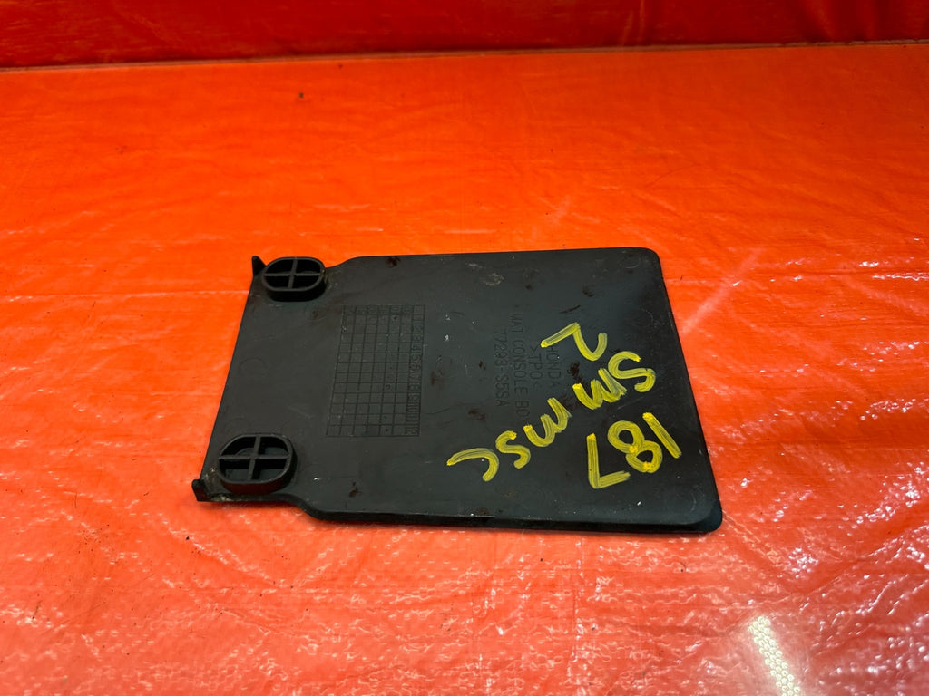 02 05 HONDA CIVIC SI EP3 HATCH   INTEREIOR CENTER CONSOLE BOX RUBBER MAT OEM 1876