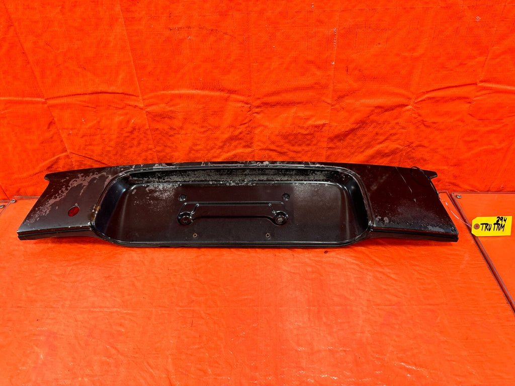 HONDA DEL SOL REAR TRUNK TAIL LIGHT TRIM SKIRT FINISH PANEL LICENSE PLATE #2940