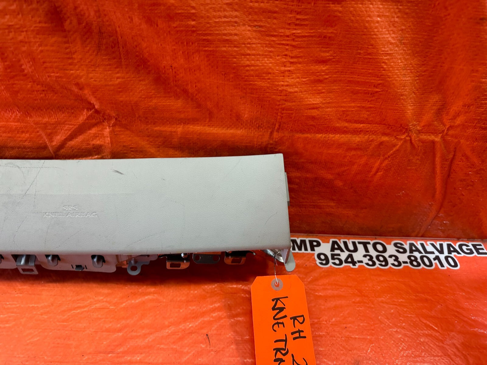 2009 09 LEXUS ES350   PASSENGER RIGHT KNEE TRIM PLASTIC UNIT   GRAY   OEM #2444