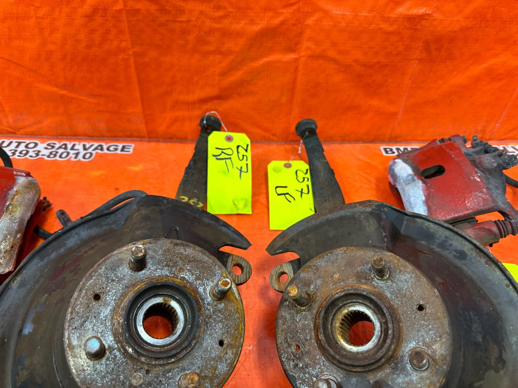 94 01 INTEGRA FRONT SPINDLE SET UP CALIPERS SPINDLES KNUCKLE HUB LEFT RIGHT #2575