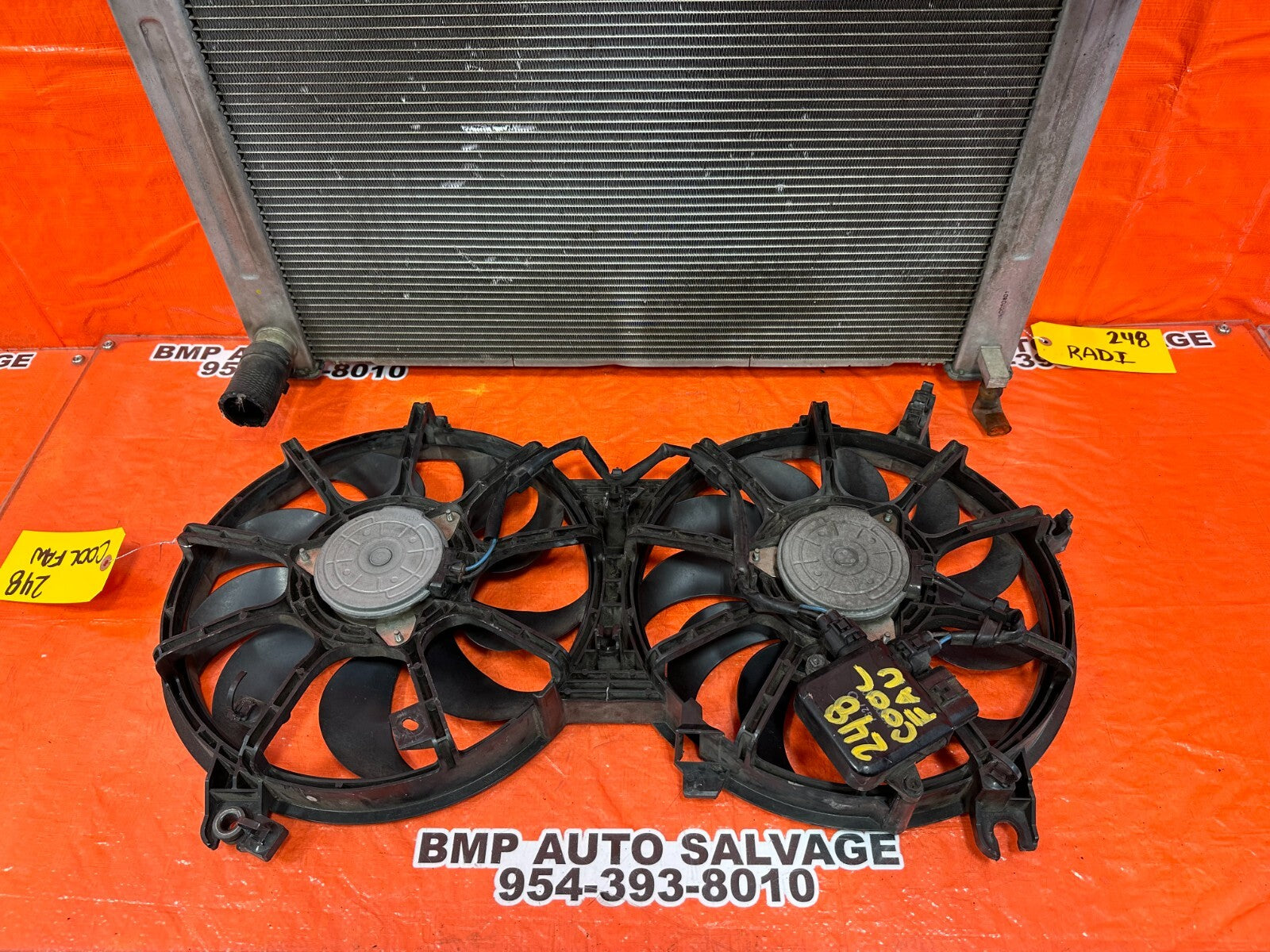 08 15 INFINITI G37 & Q60   6 SPEED MANUAL ONLY   RADIATOR W/ BOTH FANS OEM #2488