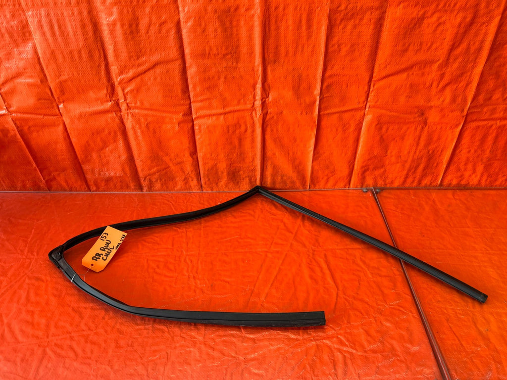 13 18 ACURA RDX   PASSENGER RIGHT REAR DOOR RUN CHANNEL RUBBER GASKET OEM #1530