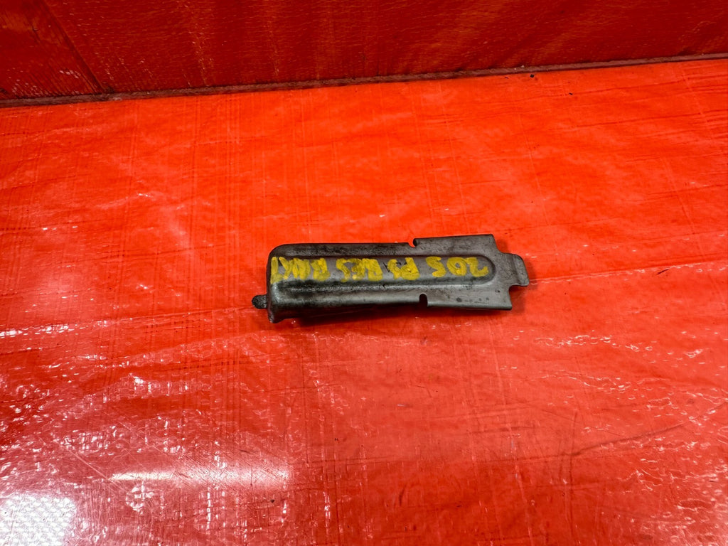 04 08 ACURA TSX   POWER STEERING PUMP TANK BOTTLE MOUNTING BRACKET   OEM #2056