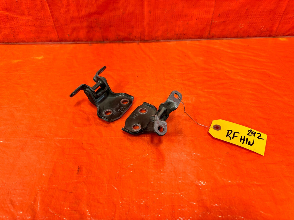13 20 SUBARU BRZ   PASSENGER RIGHT FRONT DOOR HINGE SET UPPER LOWER   OEM #2920