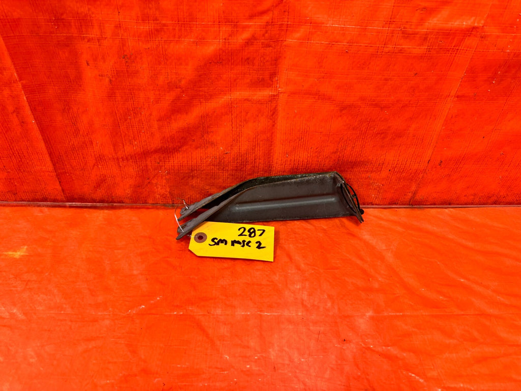 96 00 HONDA CIVIC HATCHBACK   REAR HATCH LOWER QUARTER TRIM TRIM BRACKET OEM 2870