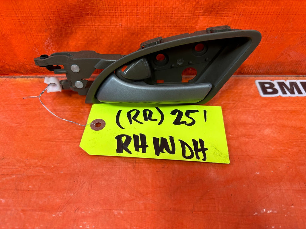 08 12 HONDA ACCORD SEDAN   DRIVER LEFT REAR   INTERIOR DOOR HANDLE   OEM 2516