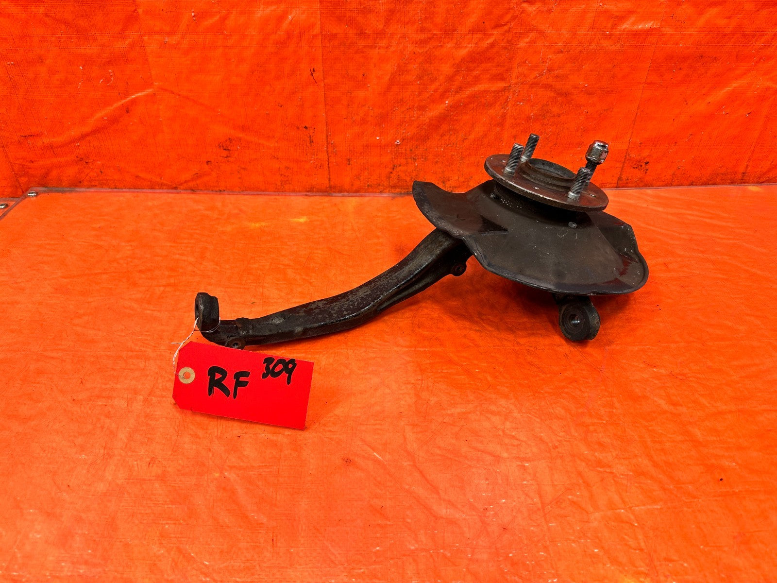 94 01 ACURA INTEGRA RIGHT FRONT SPINDLE KNUCKLE HUB AND ARMS OEM FACTORY OE #3091