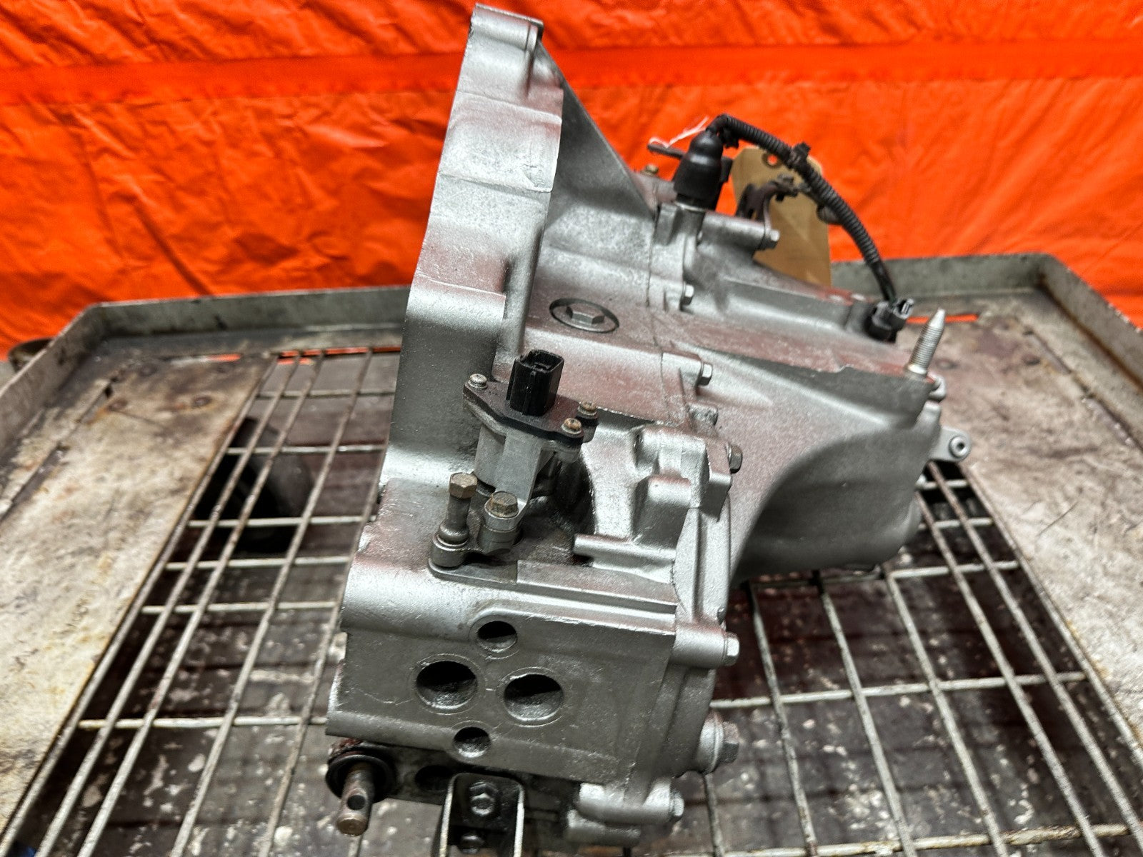 92 00 HONDA CIVIC   D16Z6 SOHC VTEC 5 SPEED MANUAL TRANSMISSION GEAR BOX OEM OE10
