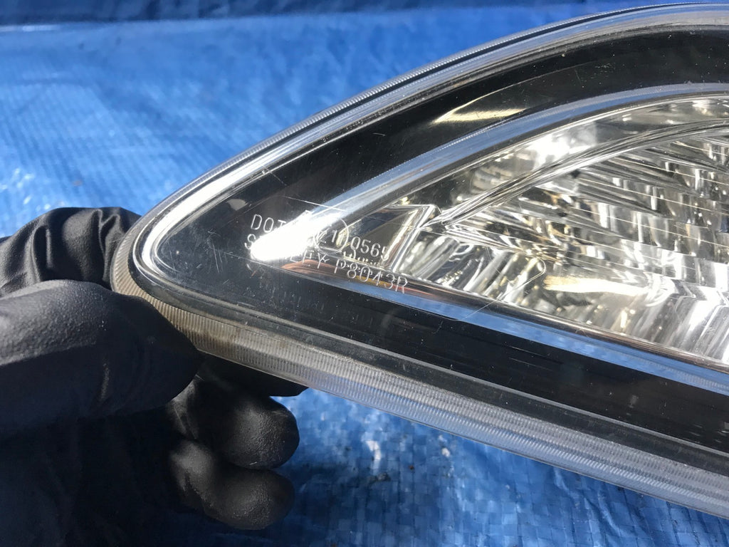 OEM 2010 2011 2012 MAZDA 2   PASSENGER RIGHT INNER TRUNK TAIL LIGHT P8043R1