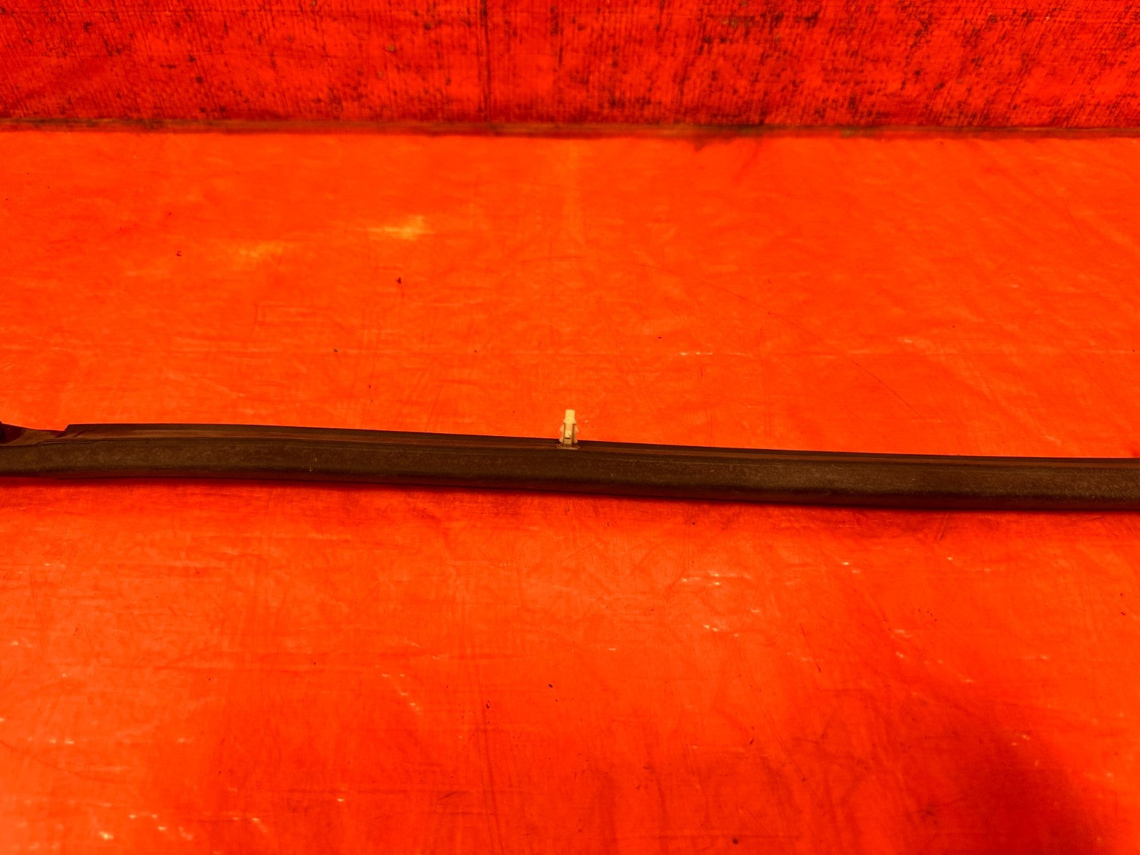08 15 INFINITI G37 Q60 FRONT HOOD ENGINE BAY WEATHERSTRIP SEAL RUBBER OEM #3299