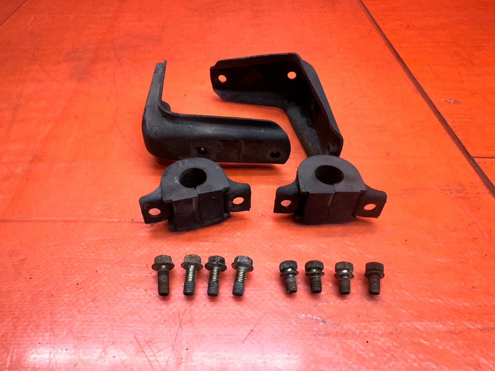 97 01 HONDA PRELUDE REAR SWAY BAR MOUNT BRACKETS & MOUNTING HARDWARE OEM #3356