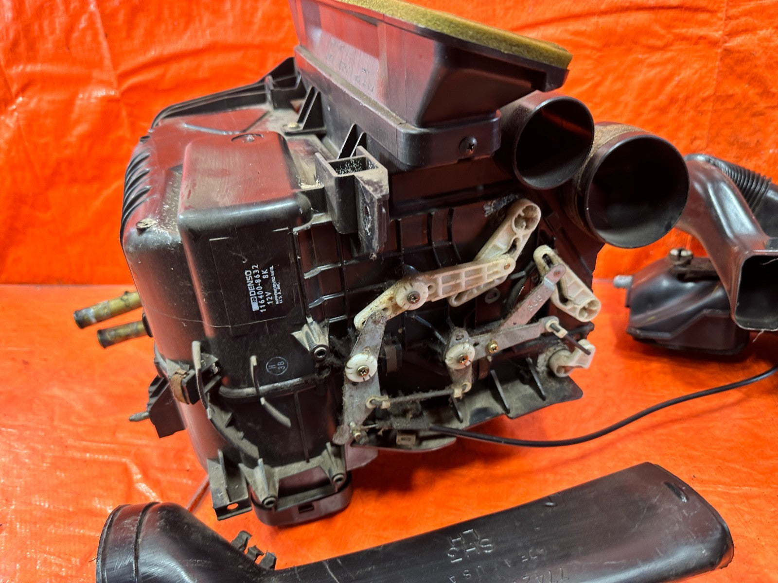 90 91 HONDA CIVIC HATCHBACK   UNDER THE DASHBOARD AC BOXES BLOWER EVAPARATOR12