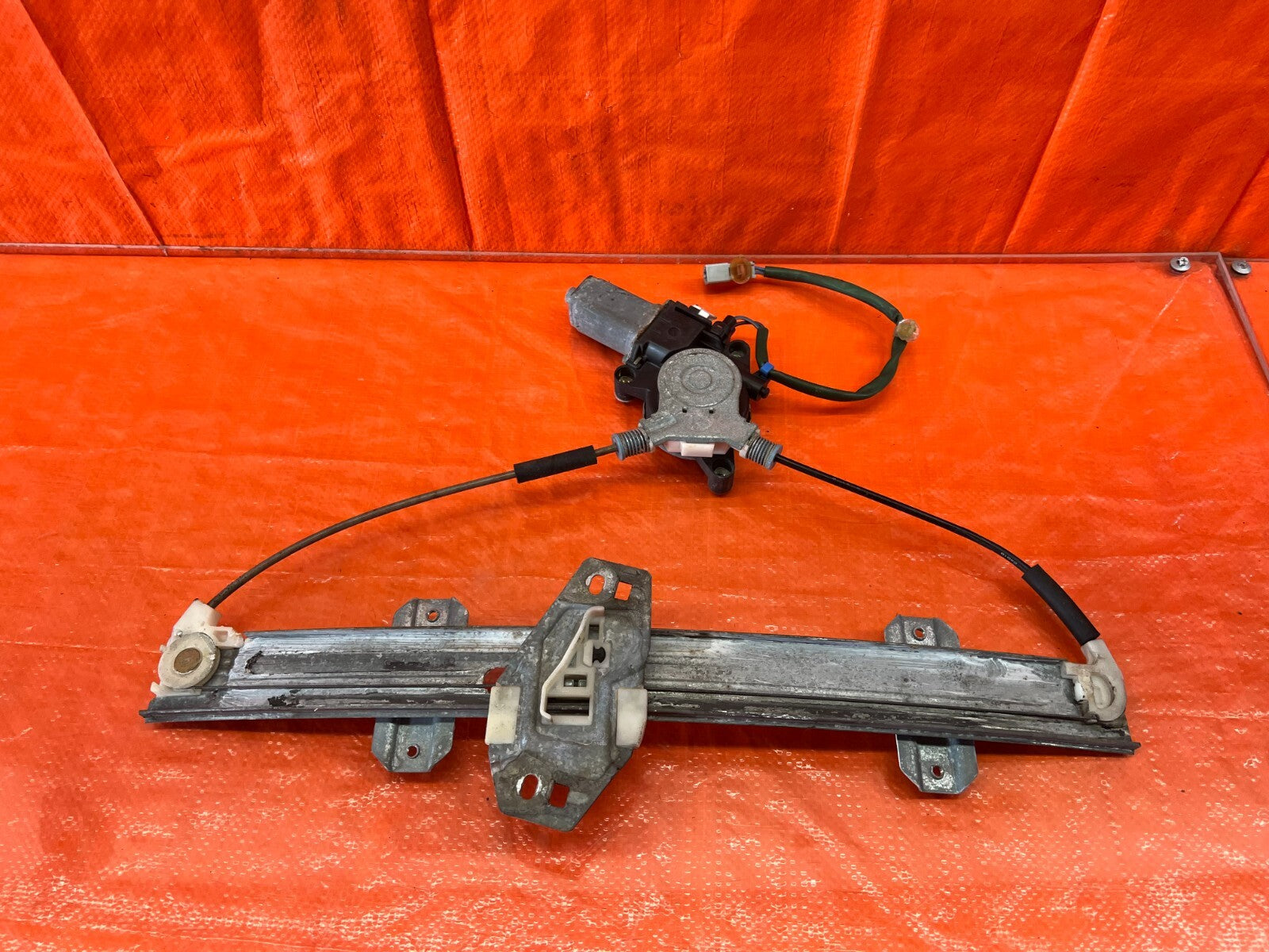 96 00 HONDA CIVIC SEDAN EX GX LX   WINDOW REGULATOR W/ MOTOR RIGHT FRONT OEM 1622