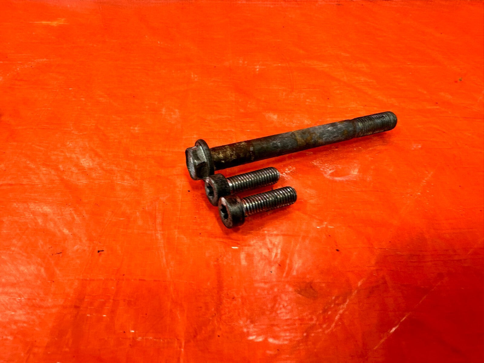15 21 SUBARU WRX & STI   POWER STEERING PUMP BOLTS HARDWARE   OEM #2664