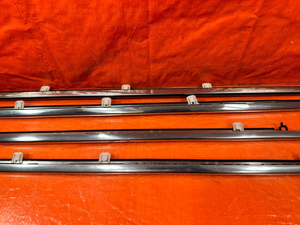 09 14 ACURA TSX   FRONT & REAR / LEFT & RIGHT EXTERIOR WINDOW GLASS TRIM OEM 3214