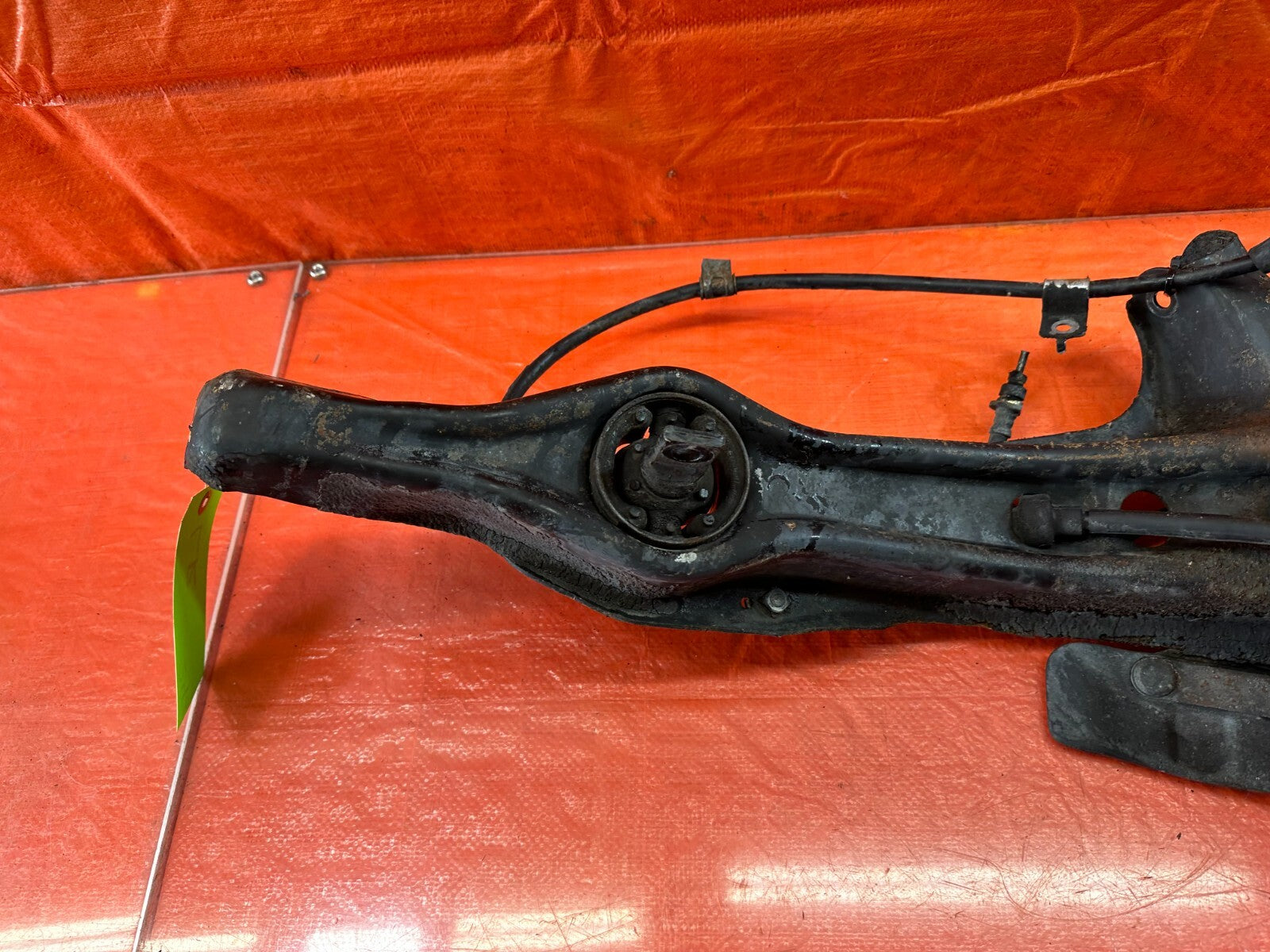 1989 89 HONDA CRX   DRIVER LEFT REAR TRAILING ARM BRAKE DRUM   OEM #2436