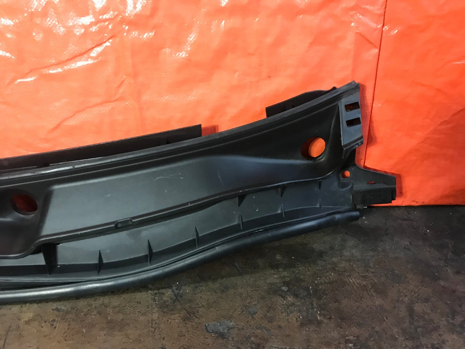 OEM 2014 2015 2016 14 15 16 LEXUS IS250 IS350 IS200T WINDSHIELD WIPER COWL1