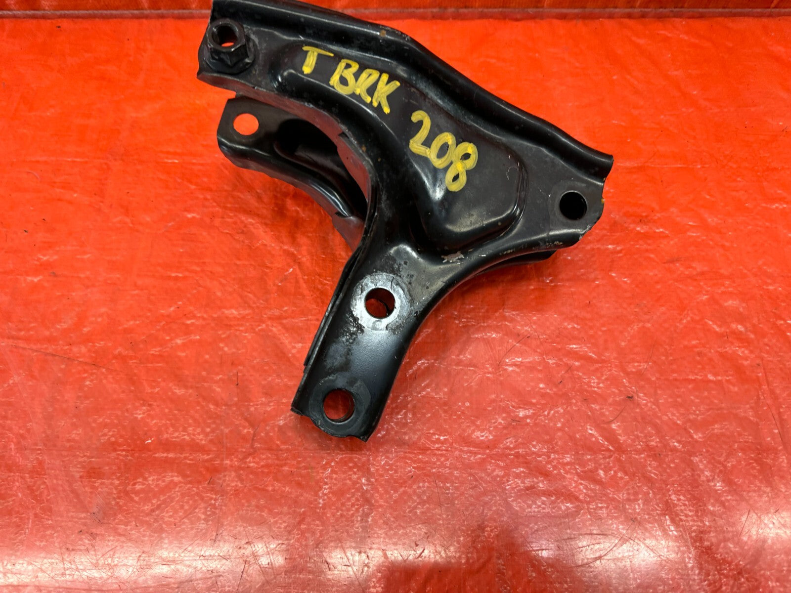 96 00 HONDA CIVIC EX COUPE REAR TRANSMISSION BRACKET   AUTOMATIC AUTO AT OEM 2081