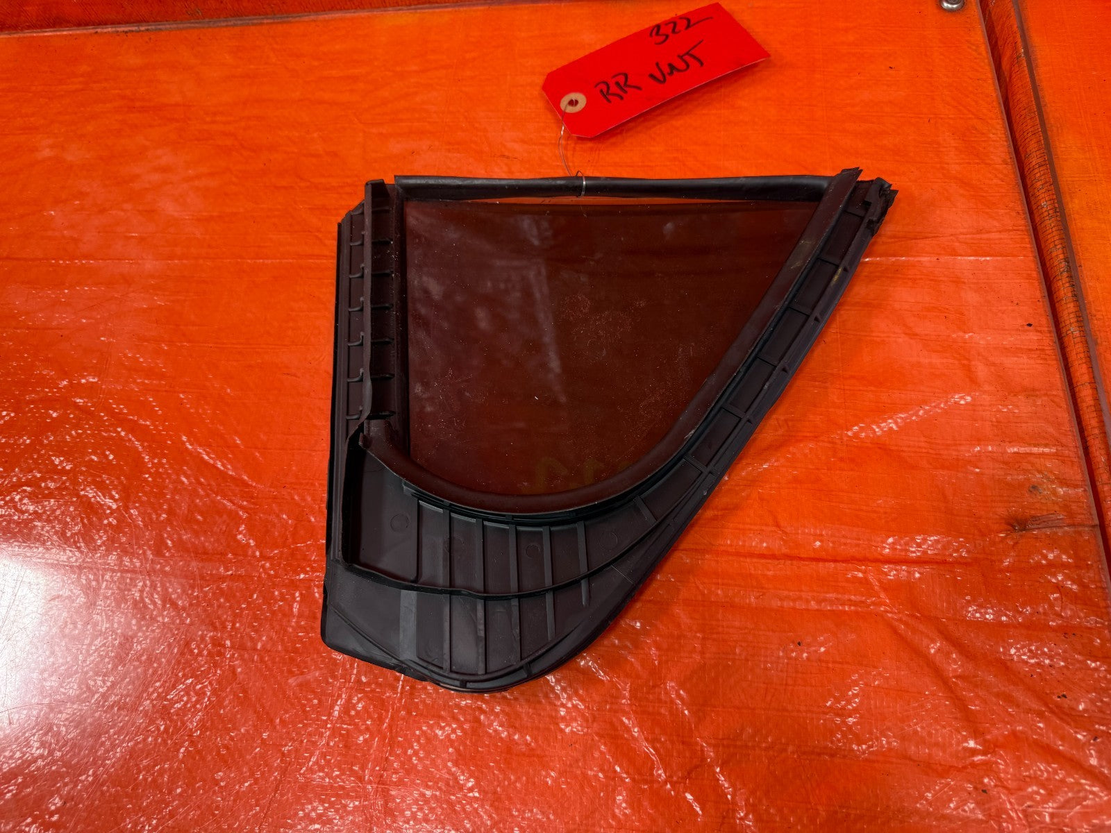 04 08 ACURA TSX   PASSENGER RIGHT REAR   DOOR VENT GLASS   OEM FACTORY #3226