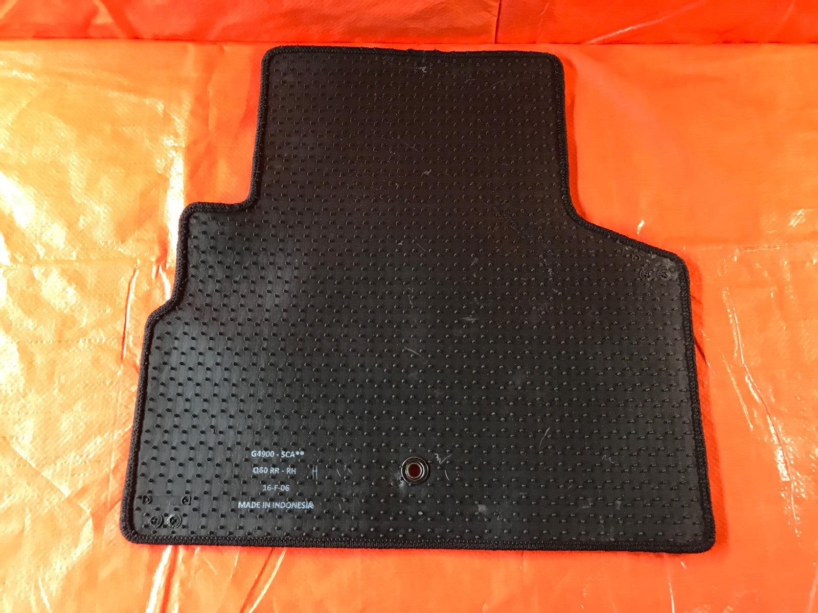 OEM 2017 17 INFINITI Q60 AWD 3.0L TT   PASSENGER RIGHT REAR FLOOR MAT BLACK3