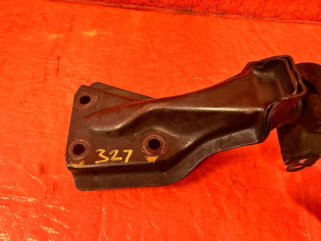 92 95 HONDA CIVIC   D SERIES D15 D16 LOWER TRANSMISSION BRACKET TORQUE MOUNT 3273