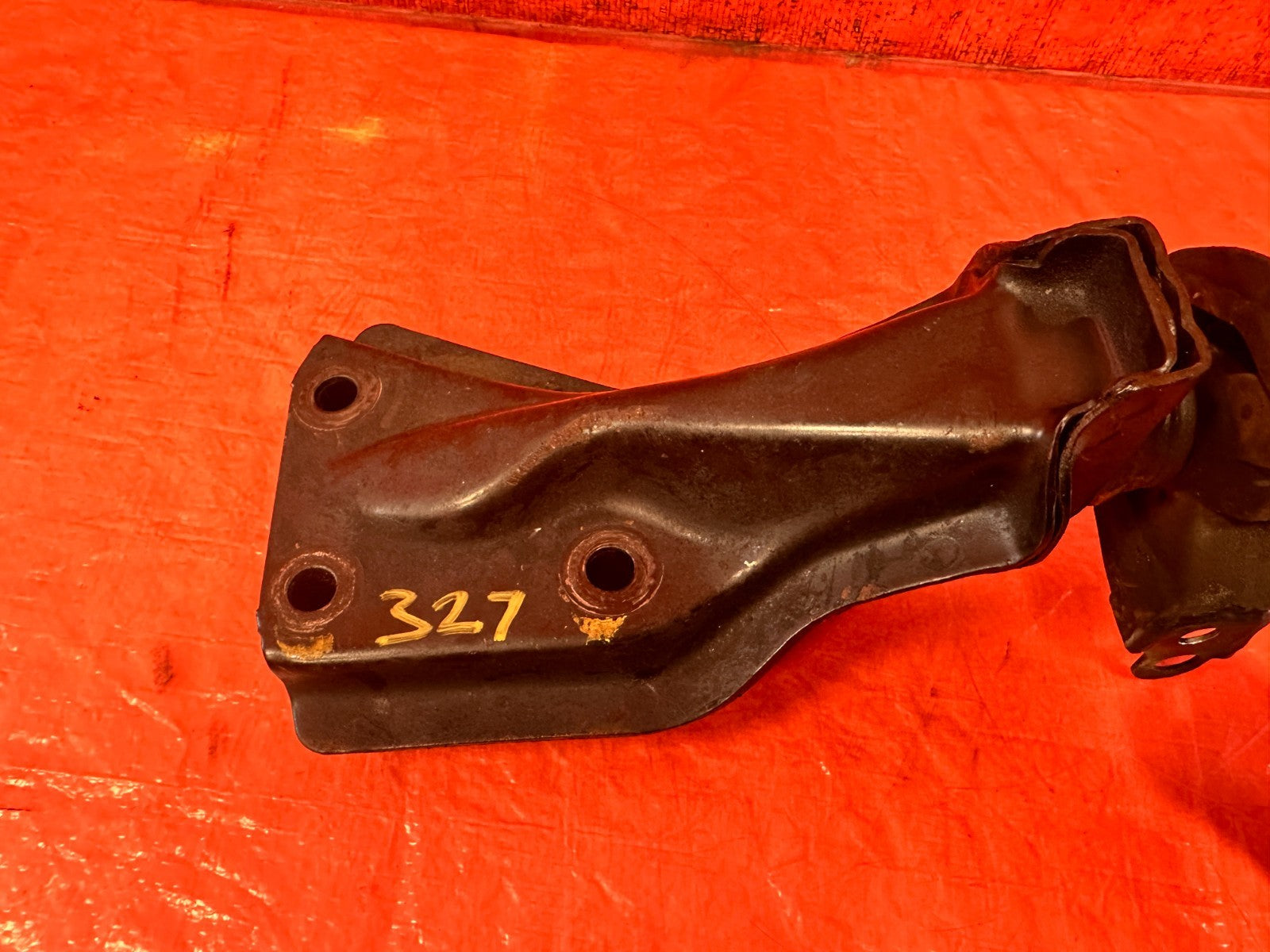 92 95 HONDA CIVIC   D SERIES D15 D16 LOWER TRANSMISSION BRACKET TORQUE MOUNT 3273