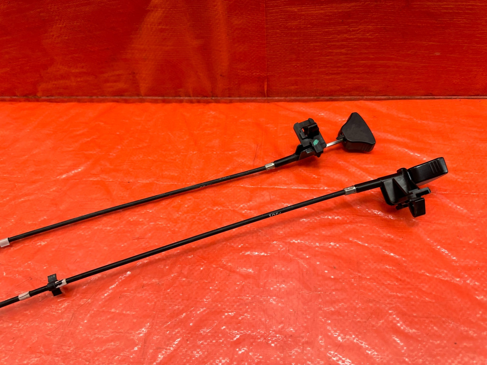 07 11 HONDA CIVIC SI SEDAN   LEFT & RIGHT REAR SEAT RELEASE PULL CABLES OEM #20314