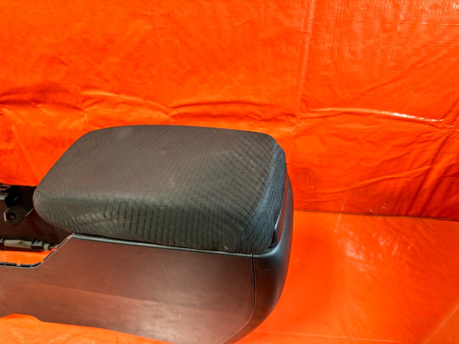 2013 13 HONDA CIVIC SI 2D COUPE   ARM REST / CENTER CONSOLE STORAGE COMPARTMENT6