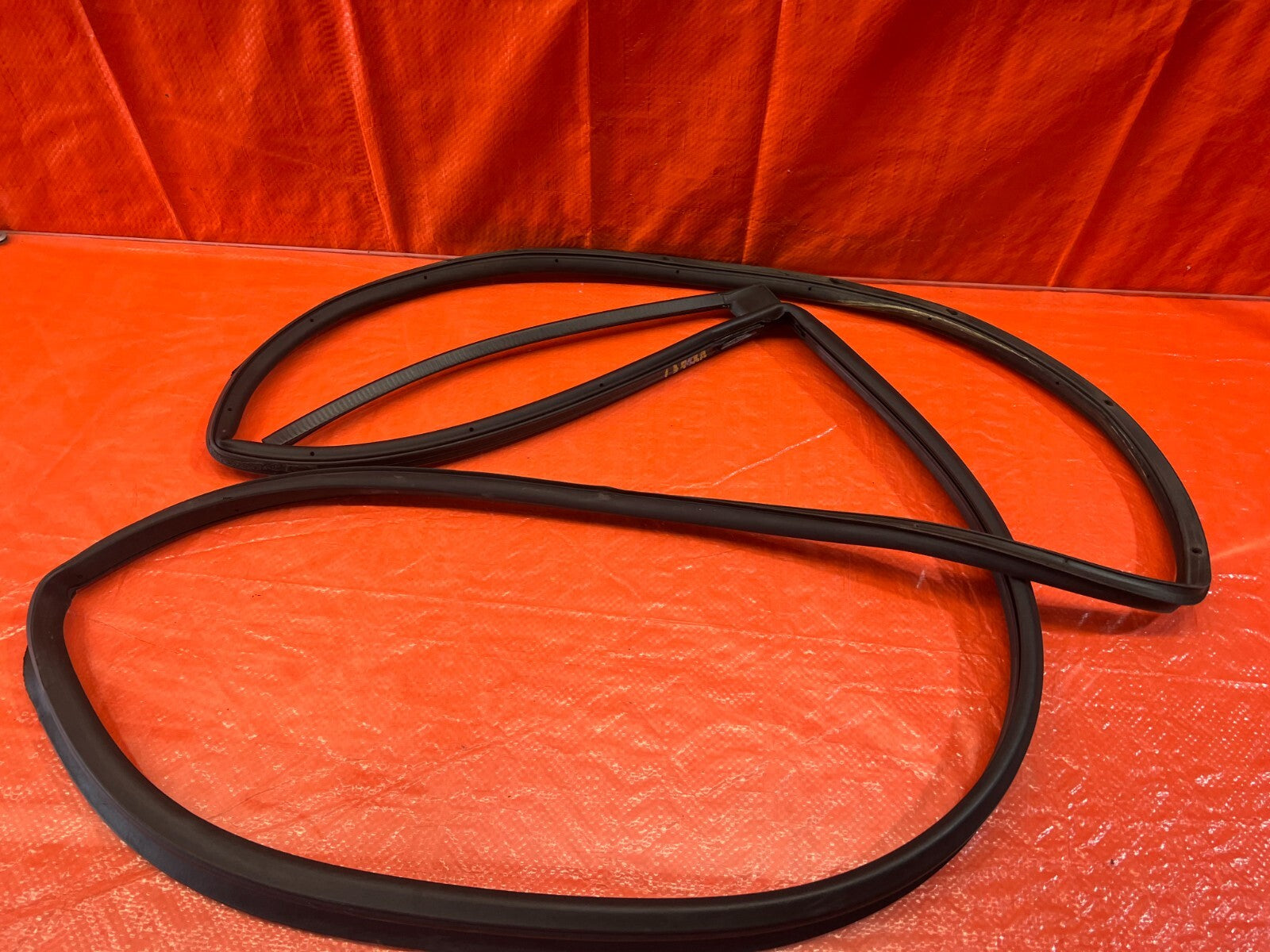 06 11 CIVIC 4D SEDAN   PASSENGER RIGHT REAR WEATHER STRIP SEAL GASKET OEM #2036